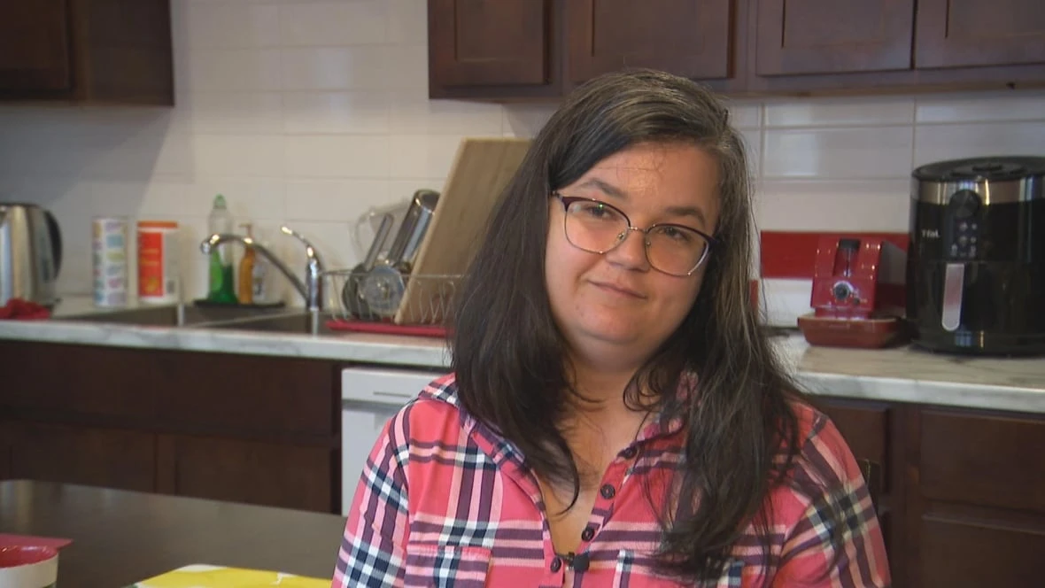 Home care support worker blasts government over growing wage discrepancy