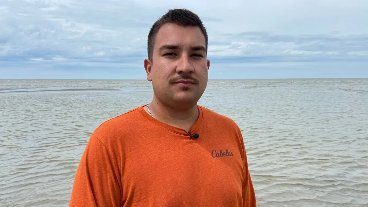 'There was no hesitation' when Portage la Prairie man saved 2-year-old from drowning