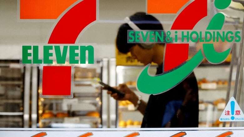 7-Eleven owner names new CEO, plans to go public as it fights takeover bid by Quebec's Couche-Tard