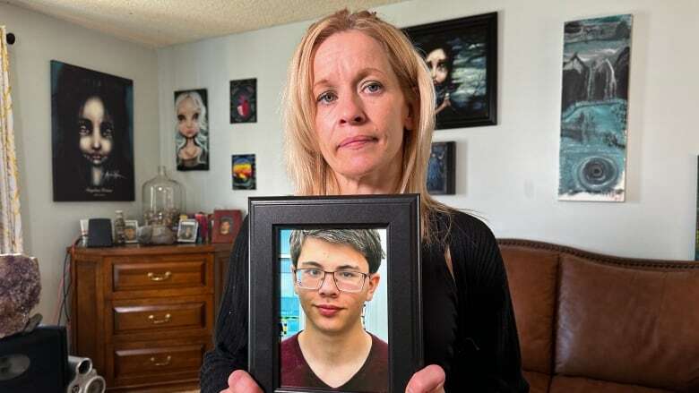 Family members sue Alberta government and company over 15-year-old's death in group home