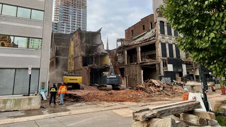 'No signs of imminent collapse' before Hamilton buildings crumbled, says owner