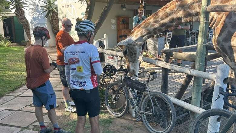 Thunder Bay, Ont., cyclist takes on 800-kilometre ride through South Africa