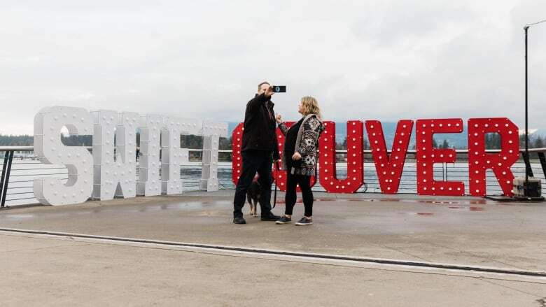 Vancouver entering its holiday 'Era' with repurposed Taylor Swift signs