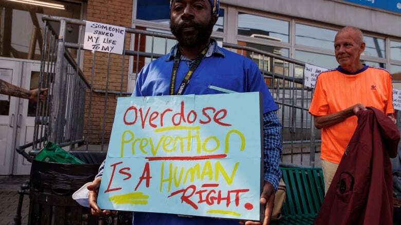 Community rallies behind Kensington Market drug consumption site after provincial ban