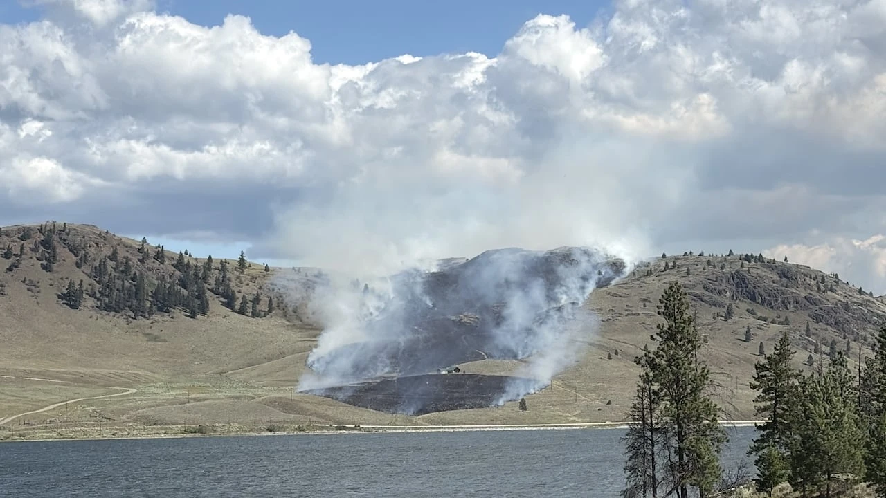 Property near Kamloops ordered to evacuate as 130-hectare fire spreads rapidly
