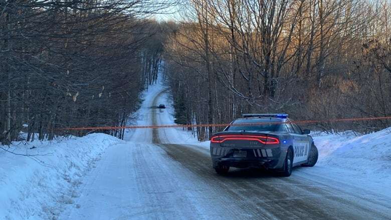 Police investigating after body found in burned car east of Montreal