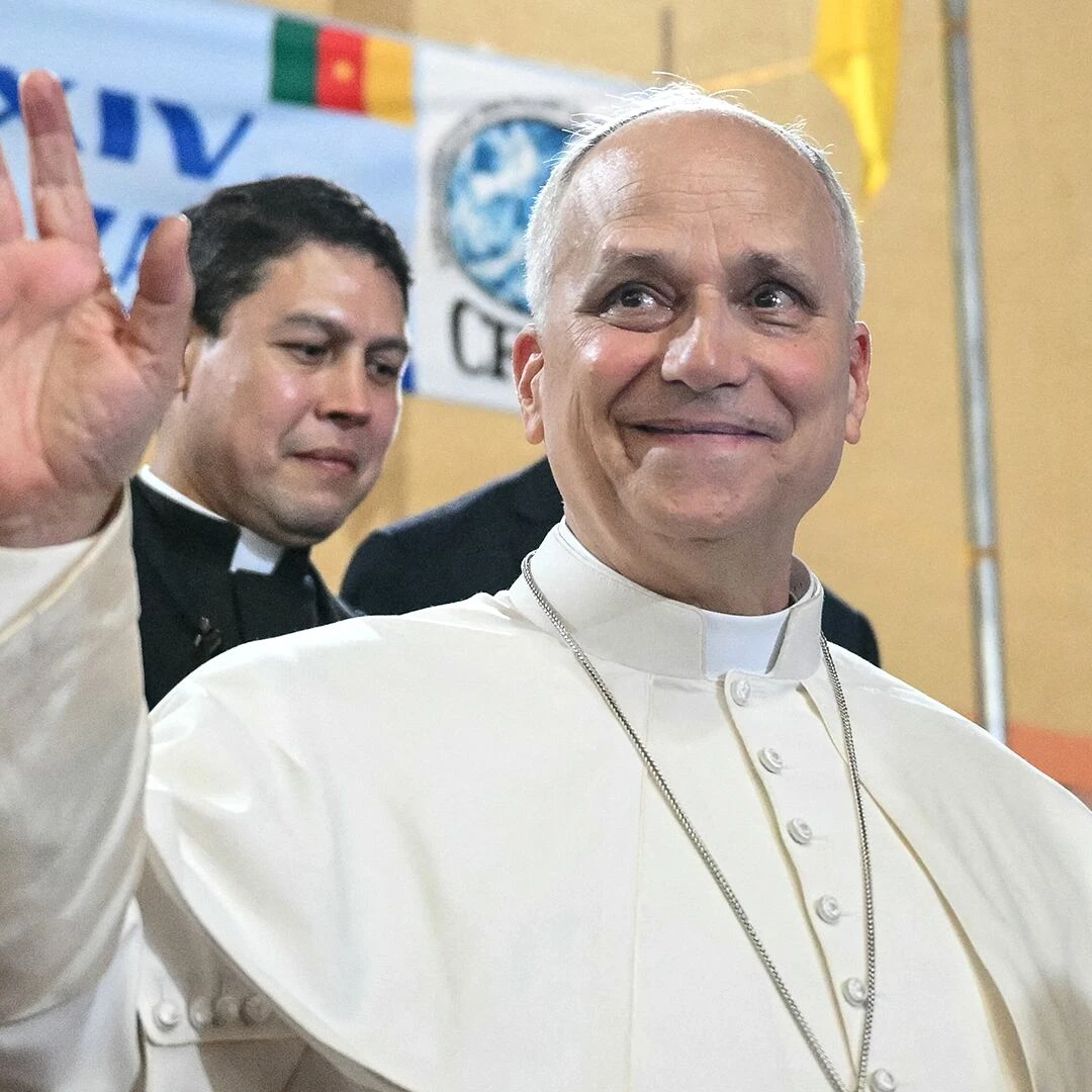 Is it normal for the U.S. president to spar with the Pope?