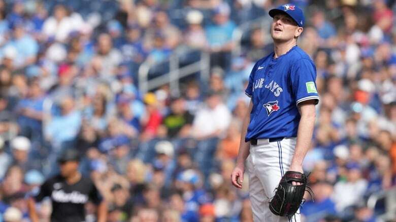 Blue Jays swept by Marlins in Toronto, closing out disappointing season at 74-88