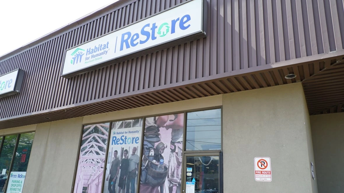 Habitat for Humanity ReStore to close 2 London locations this fall