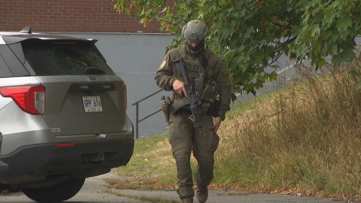 Men charged with firearm, robbery charges in Brazil Street standoff