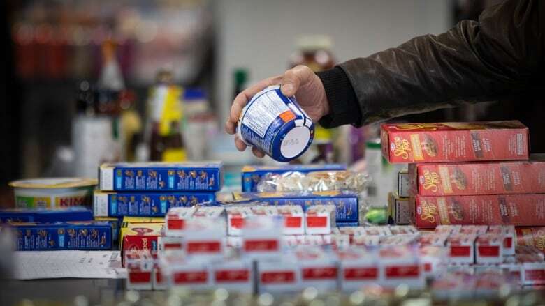 'Staggering' rise in food bank use: How London area groups are dealing with it