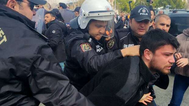 Clashes in Turkey after police arrest key Erdogan presidential rival