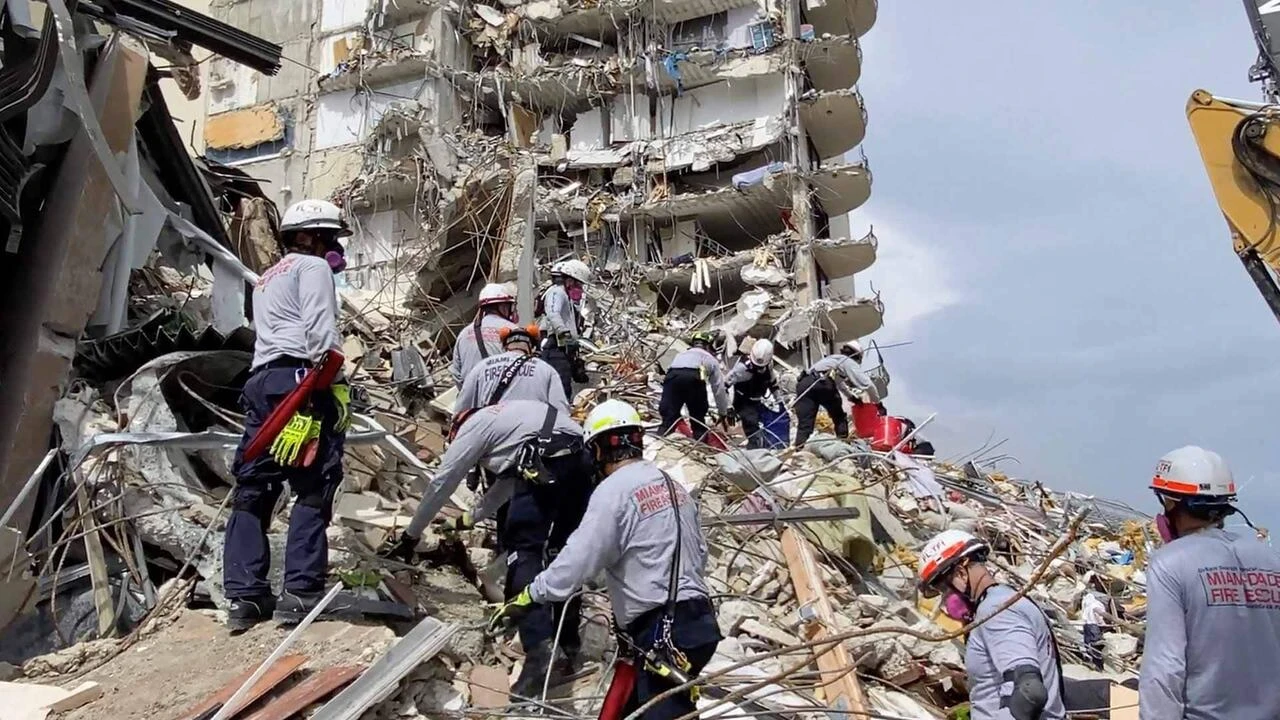 Search continues for 159 missing after Miami-area condo collapse