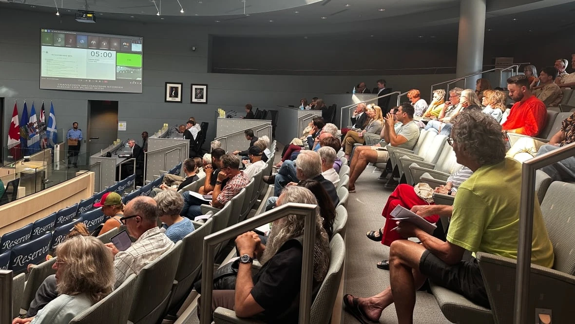 Edmonton city councillor's infill moratorium attempt fails for legal reasons