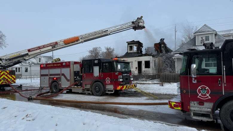 Number of Winnipeg vacant building fires in 2025 'frustrating,' but not shocking: Firefighters union head