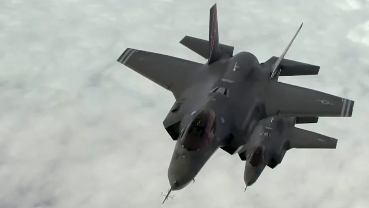 Canada joins stealth fighter jet development program as observer