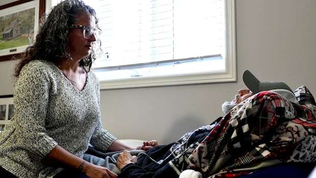 'Another level of worry': Medical supply delays disrupting home care across Ontario