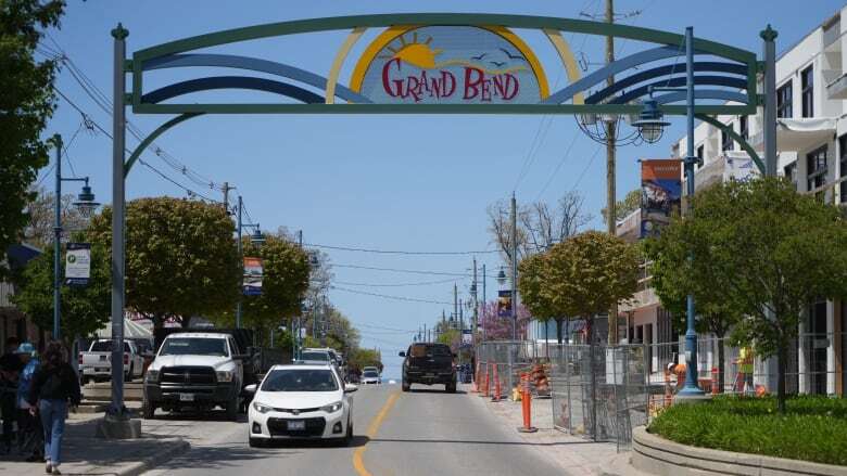 Planned unsanctioned car meet a no-show amid heavy police presence in Grand Bend