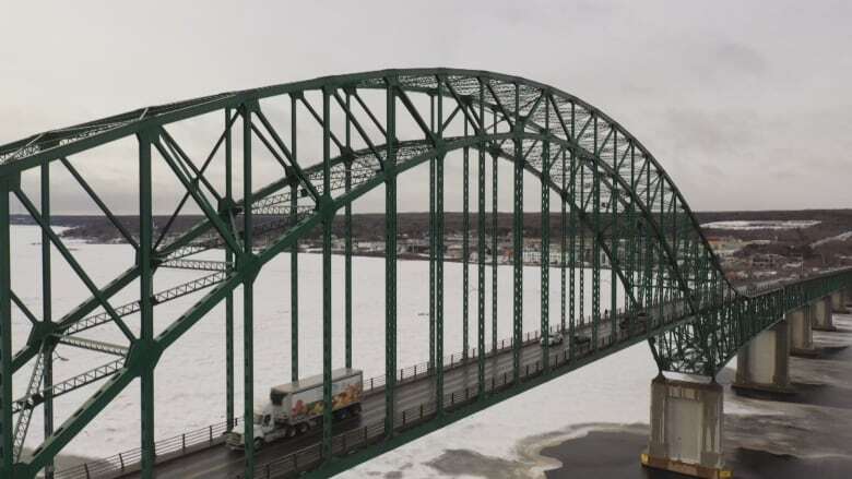 Miramichi braces for bridge shutdown, again, with no bypass in the works