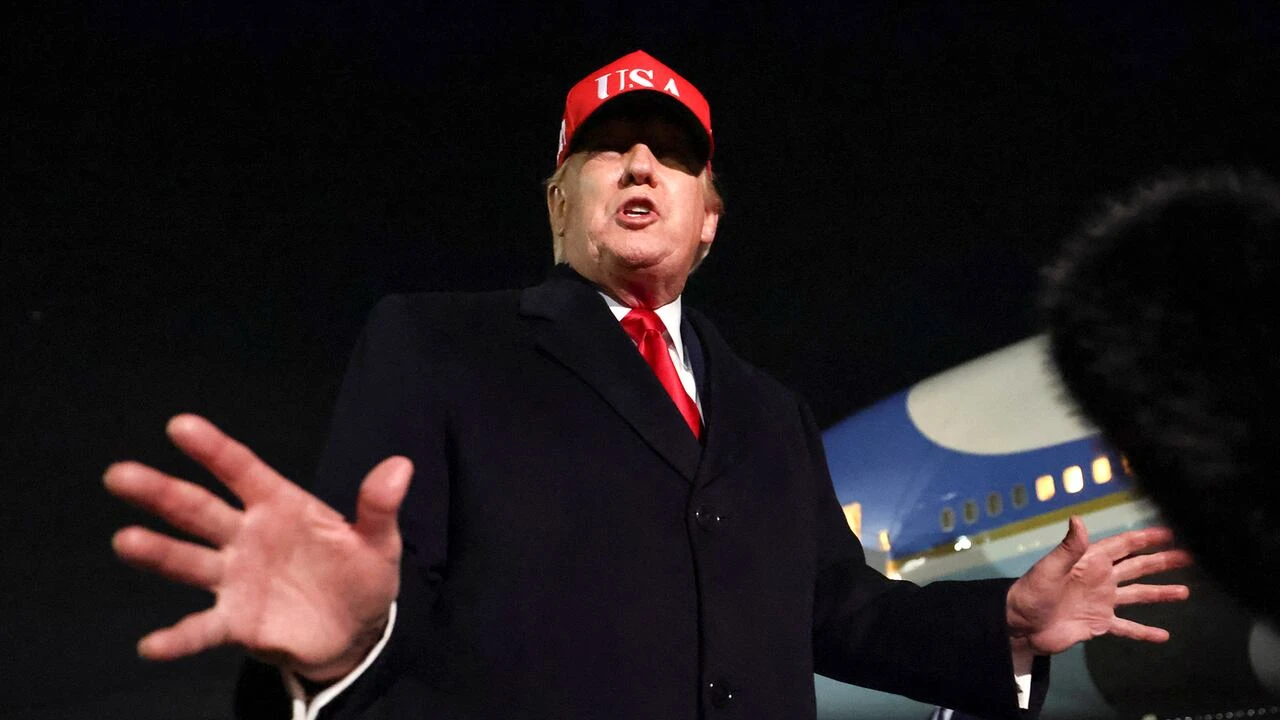 Trump declares 'complete blockade' on Strait of Hormuz after talks fail