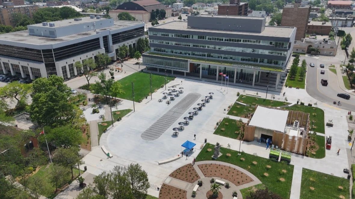 Game 1 of World Series to be shown on big screen outside Windsor city hall