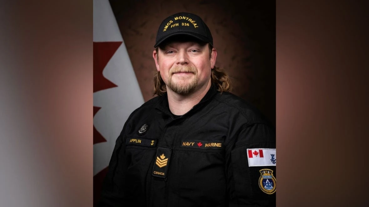 Halifax incident where navy sailor died happened after boat hit unlit buoy: documents