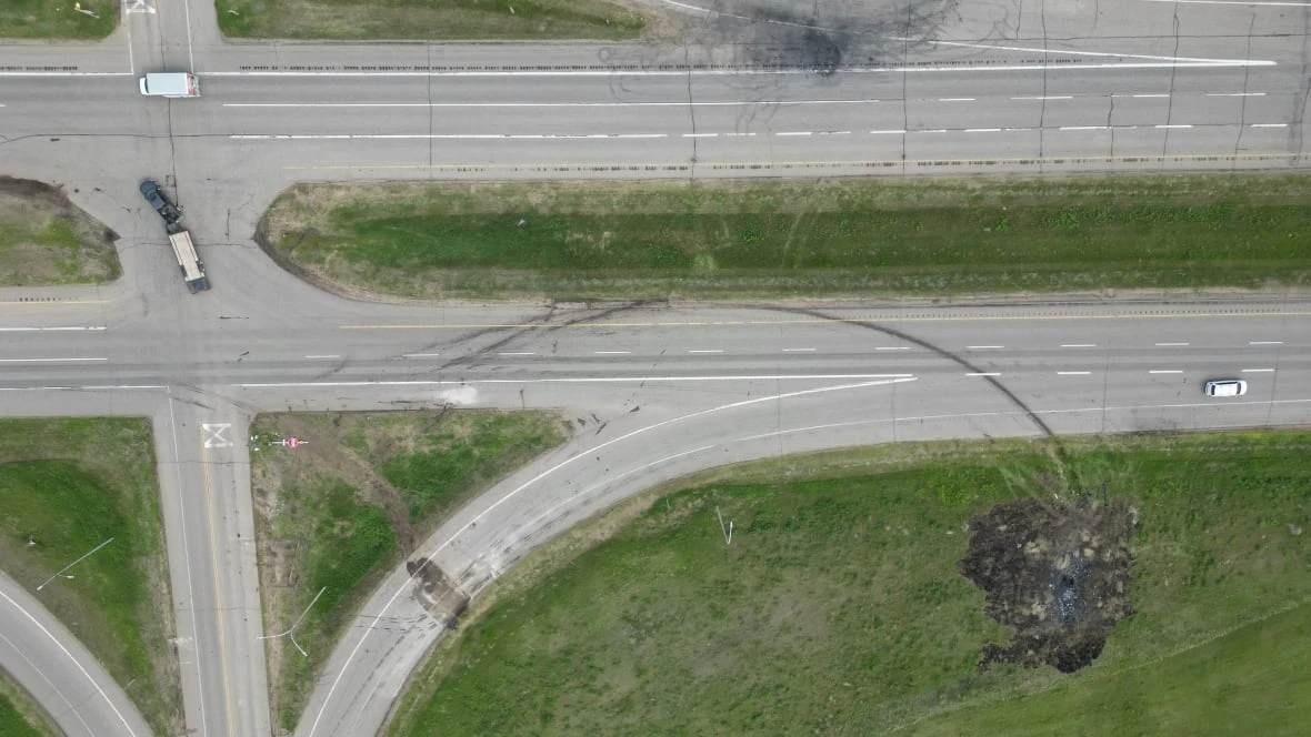 Site of deadly Manitoba bus crash was studied in 2006, but a major suggested improvement wasn't completed