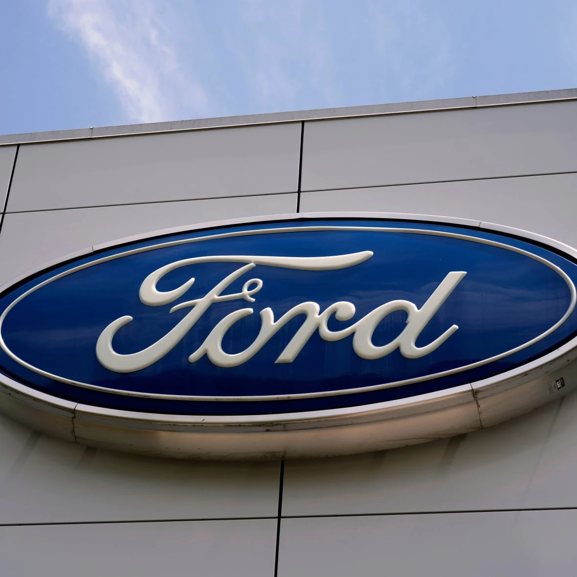 Ford recalls nearly a million newer vehicles in Canada, U.S. over fuel pump concerns