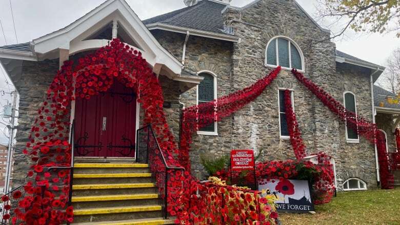 Seniors craft 10,000 poppies for Dartmouth display