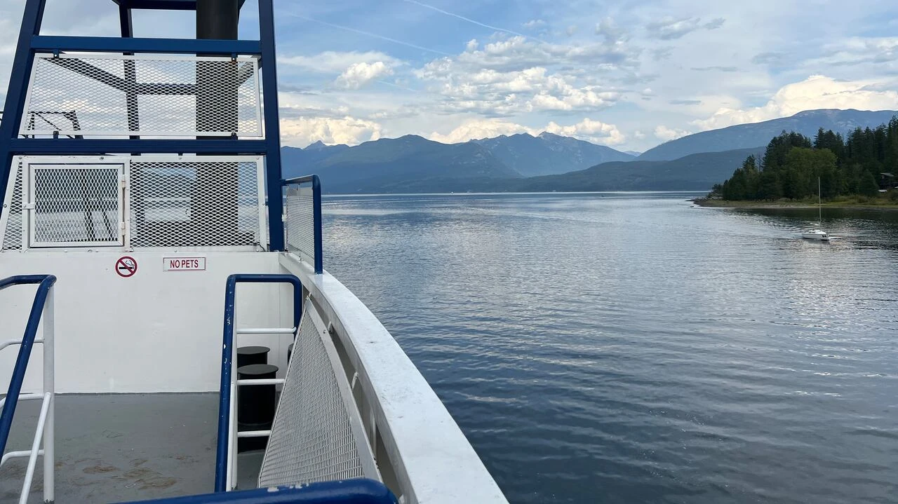 Kootenay Lake Ferry workers' union files labour complaint
