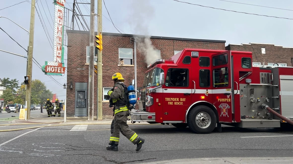 Firefighters respond to blaze at historic Royalton Hotel on Thunder Bay's north side