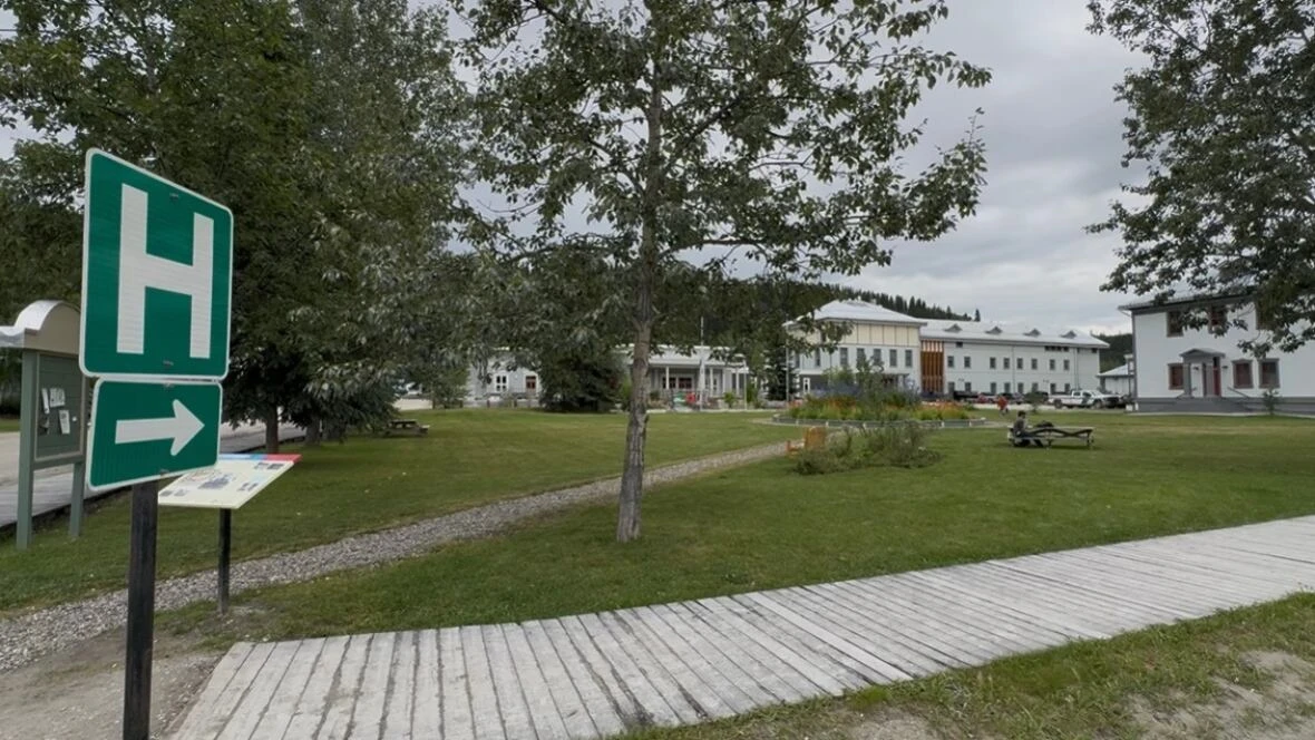 2 dead, 5 others injured after fire breaks out at mining camp near Dawson City, Yukon