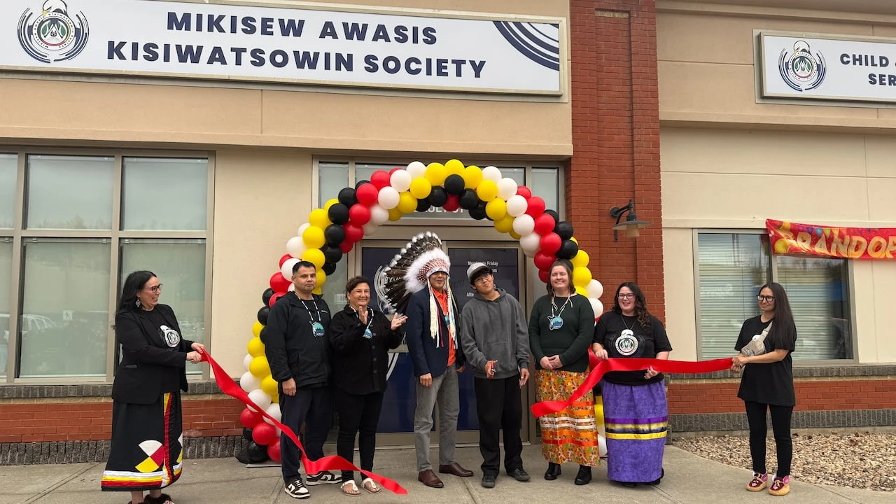 ‘A historic moment’: Mikisew Cree First Nation opens new child and family services agency in Fort McMurray