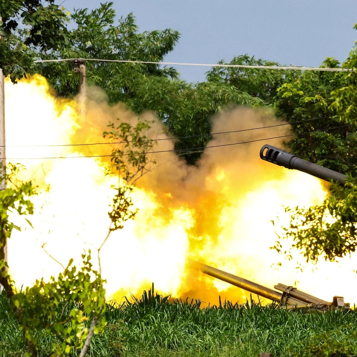 Fighting on Thai-Cambodia border continues for 3rd day as Trump, Malaysia urge ceasefire