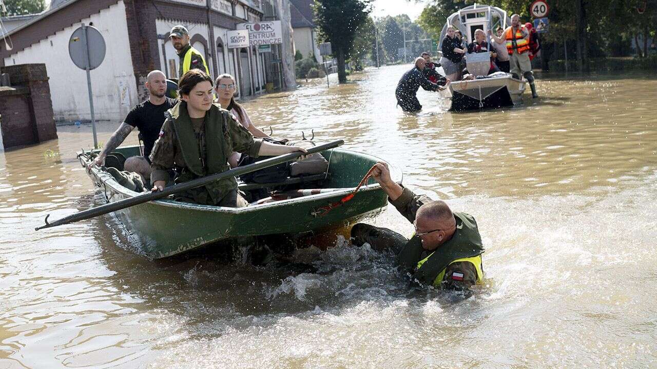 Prawnik: Powódź to siła wyższa, co niesie konsekwencje prawne