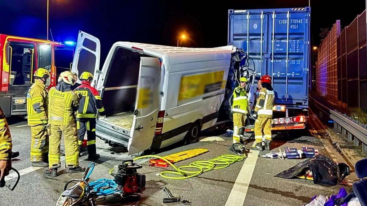 Sprawca wypadku na S2 miał zakaz prowadzenia pojazdów. Zmienił tożsamość