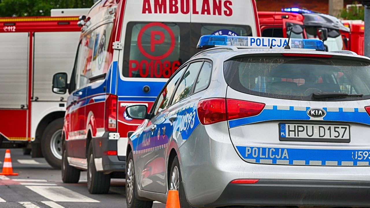 Tragedia podczas mycia okien. 60-latka wypadła z szóstego piętra