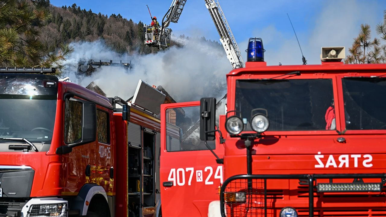 Była urzędniczka z poważnymi zarzutami. Podpaliła dom z ludźmi w środku