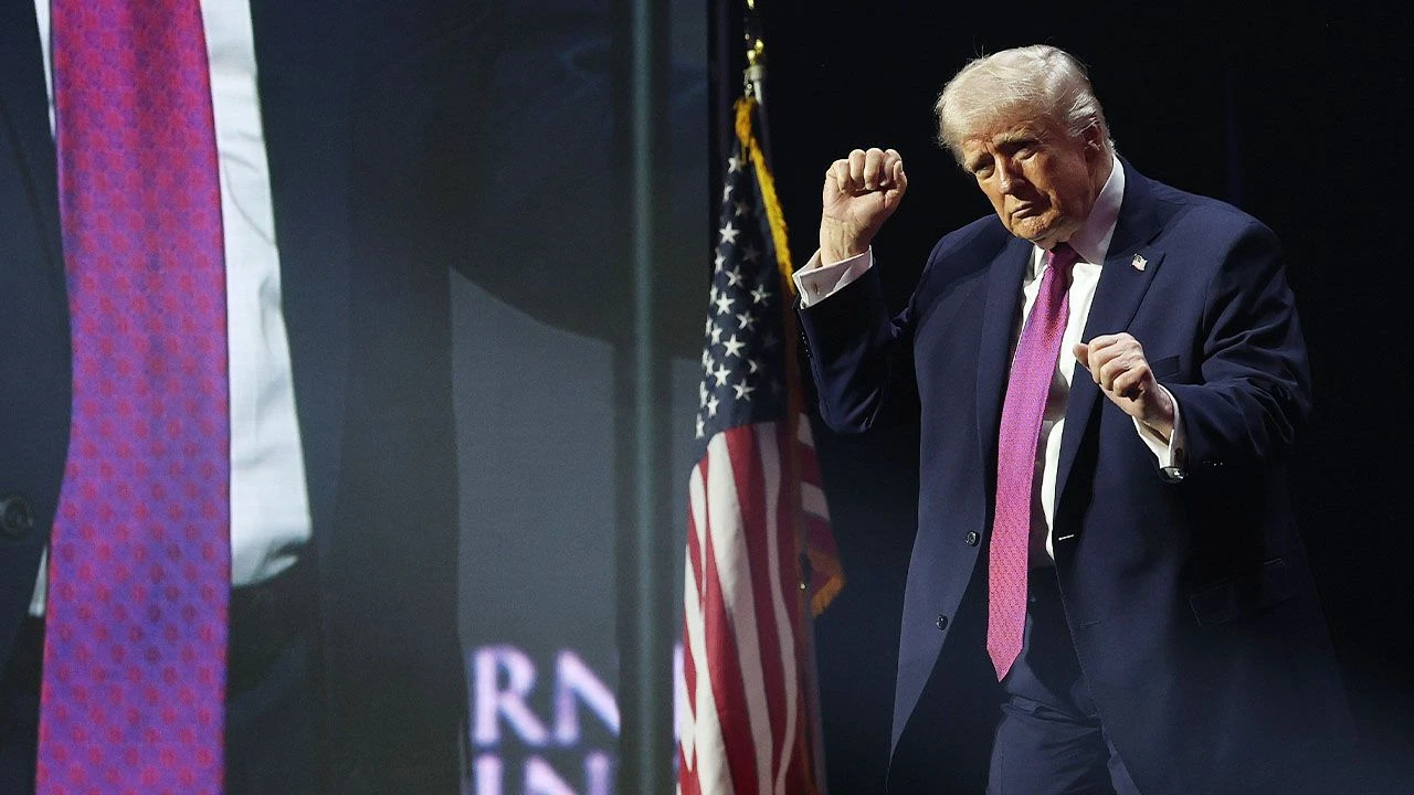 Trump gotów zastąpić gwiazdy. Mówi o swojej przewadze nad Presleyem