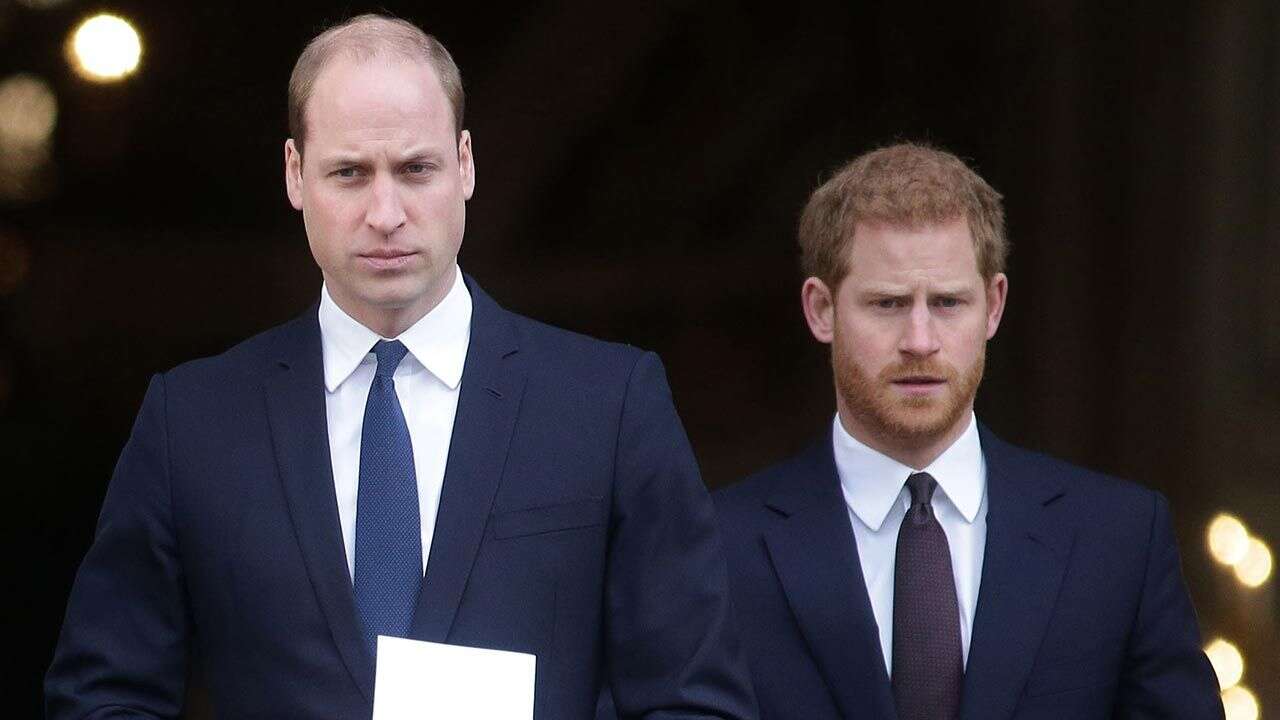 William i Harry byli razem na pogrzebie wuja. Nie zamienili słowa