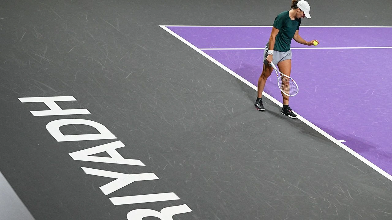 Keys poczęstowana bagietką. Koncert Igi w Rijadzie