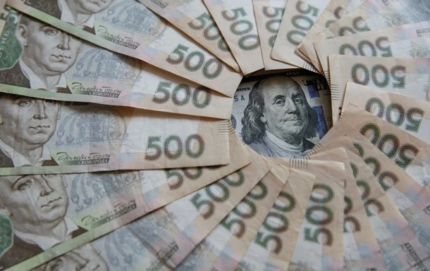 Шмигаль: Штучної девальвації гривні не буде
