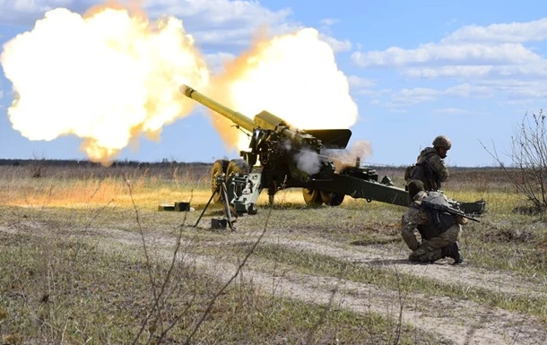 На Донбасі поранені четверо військових