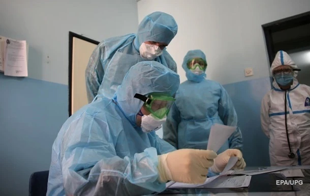 В Україні двоє медиків отримали інвалідність через COVID-19