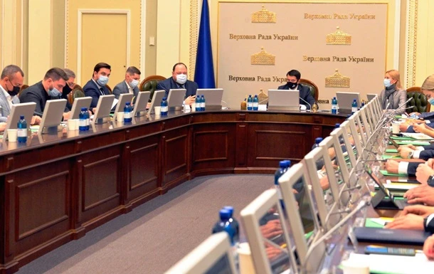 Разумков розпорядився відновити доступ ЗМІ в Раду