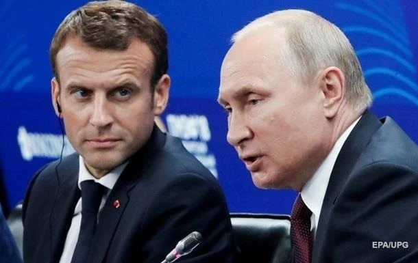 Макрон подзвонив Путіну, щоб обговорити Карабах