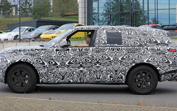 Британці видовжили Range Rover