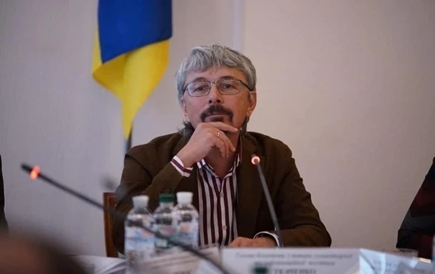Кіностудію Довженка просять не співпрацювати із забороненими телеканалами