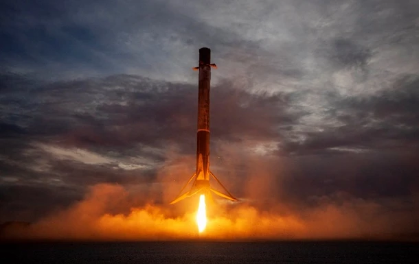 SpaceX запустила ракету-носій з турецьким супутником зв'язку