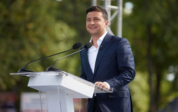 Зеленський обговорив з главою ЄК саміт і кредит